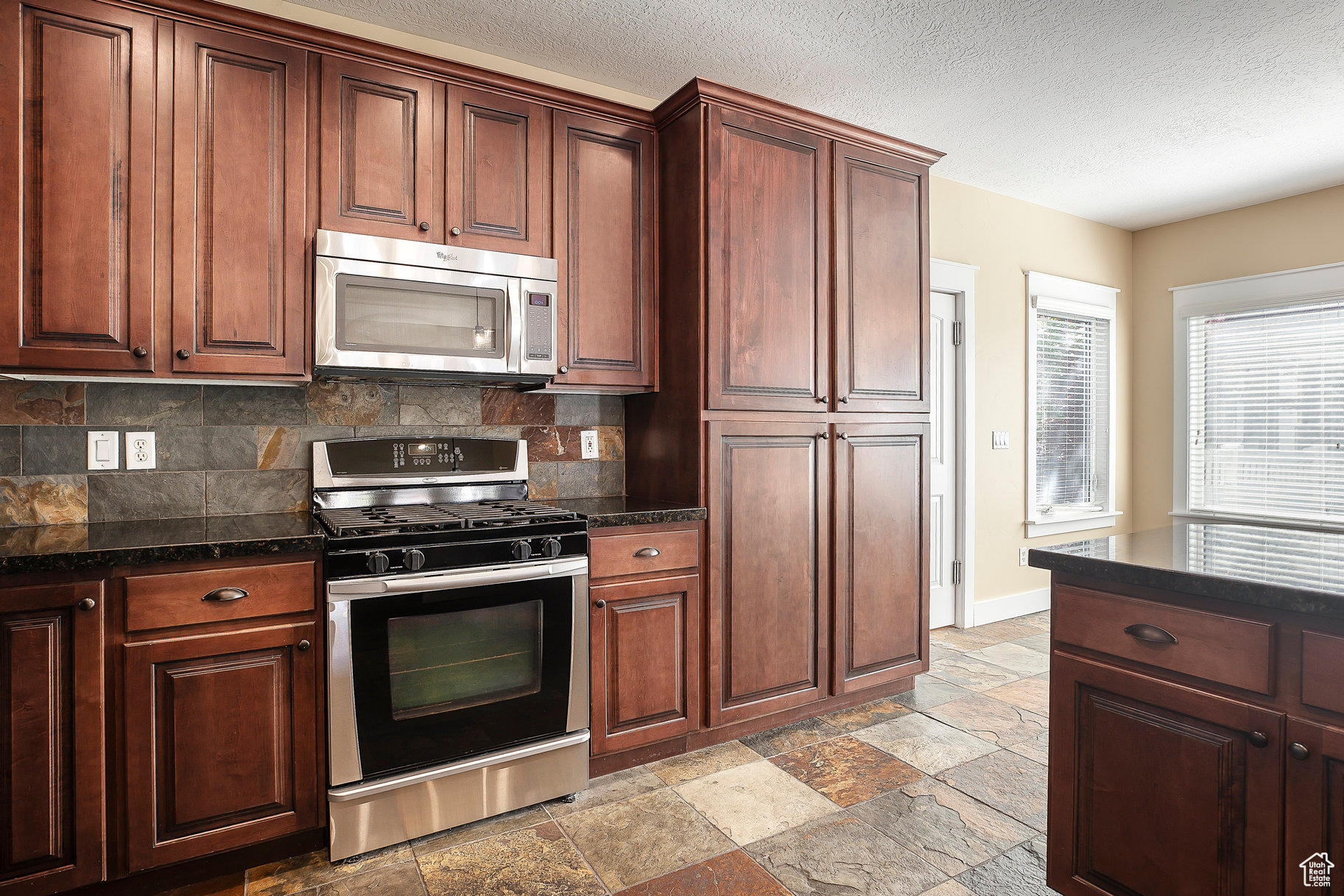 10934 S Coralville Way, South Jordan, Utah image 10