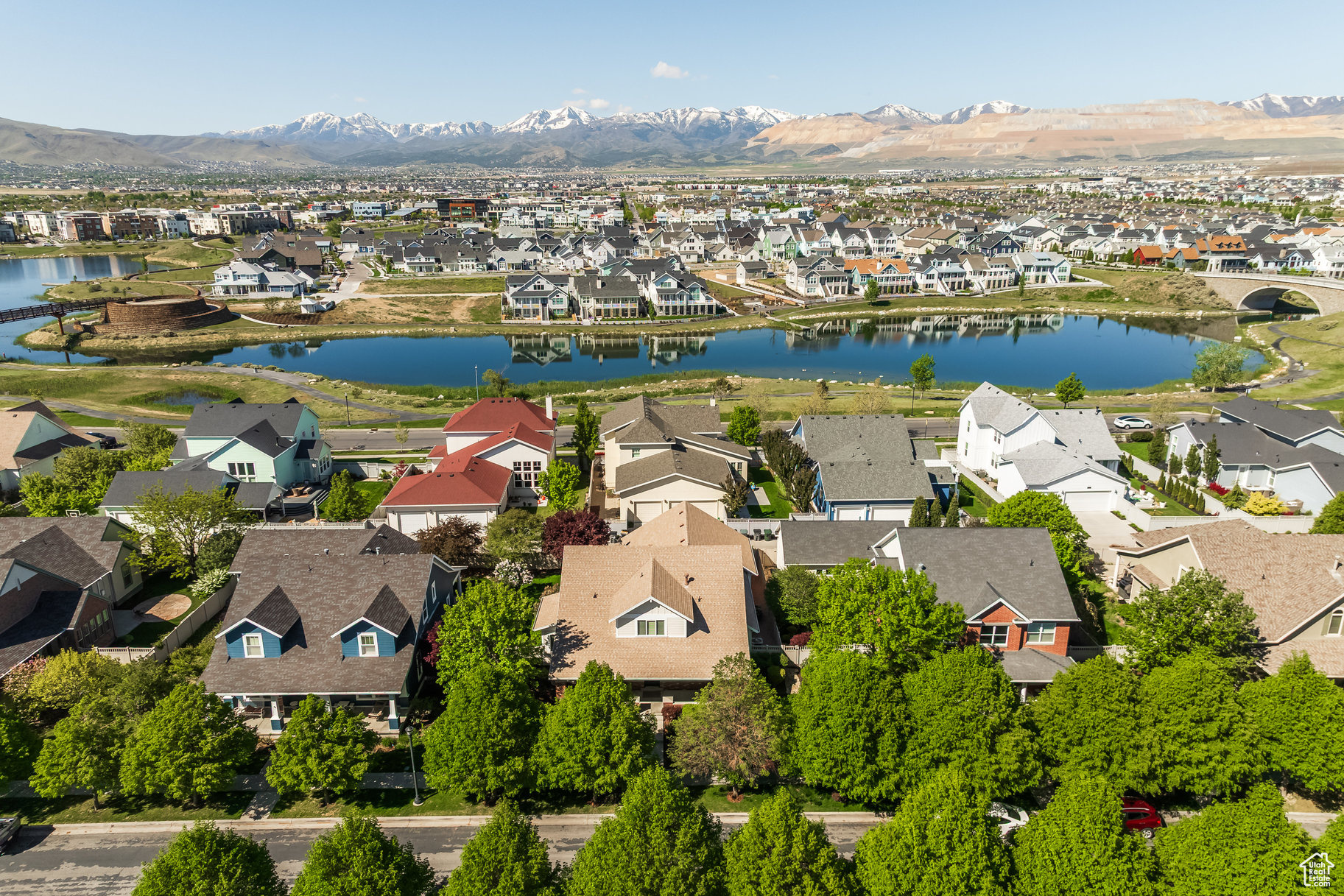 10934 S Coralville Way, South Jordan, Utah image 2