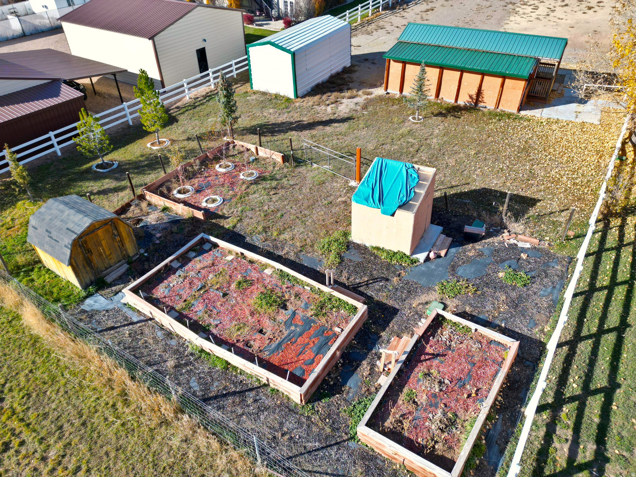 COUNTRY ROAD HAVEN - Land