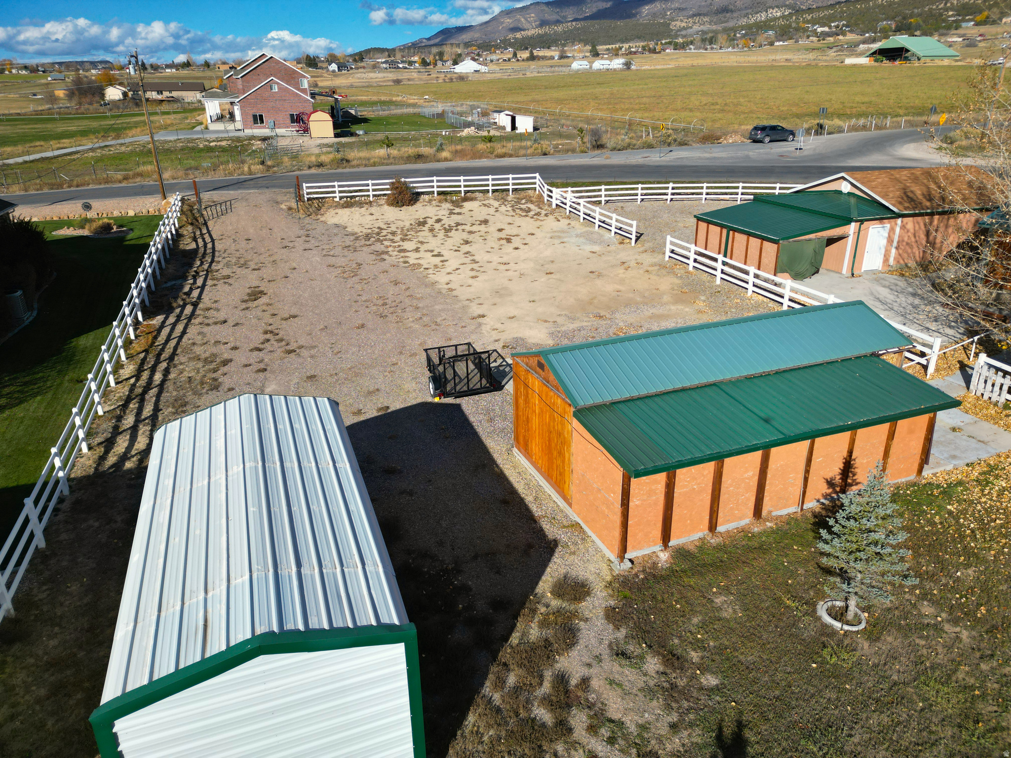 COUNTRY ROAD HAVEN - Land