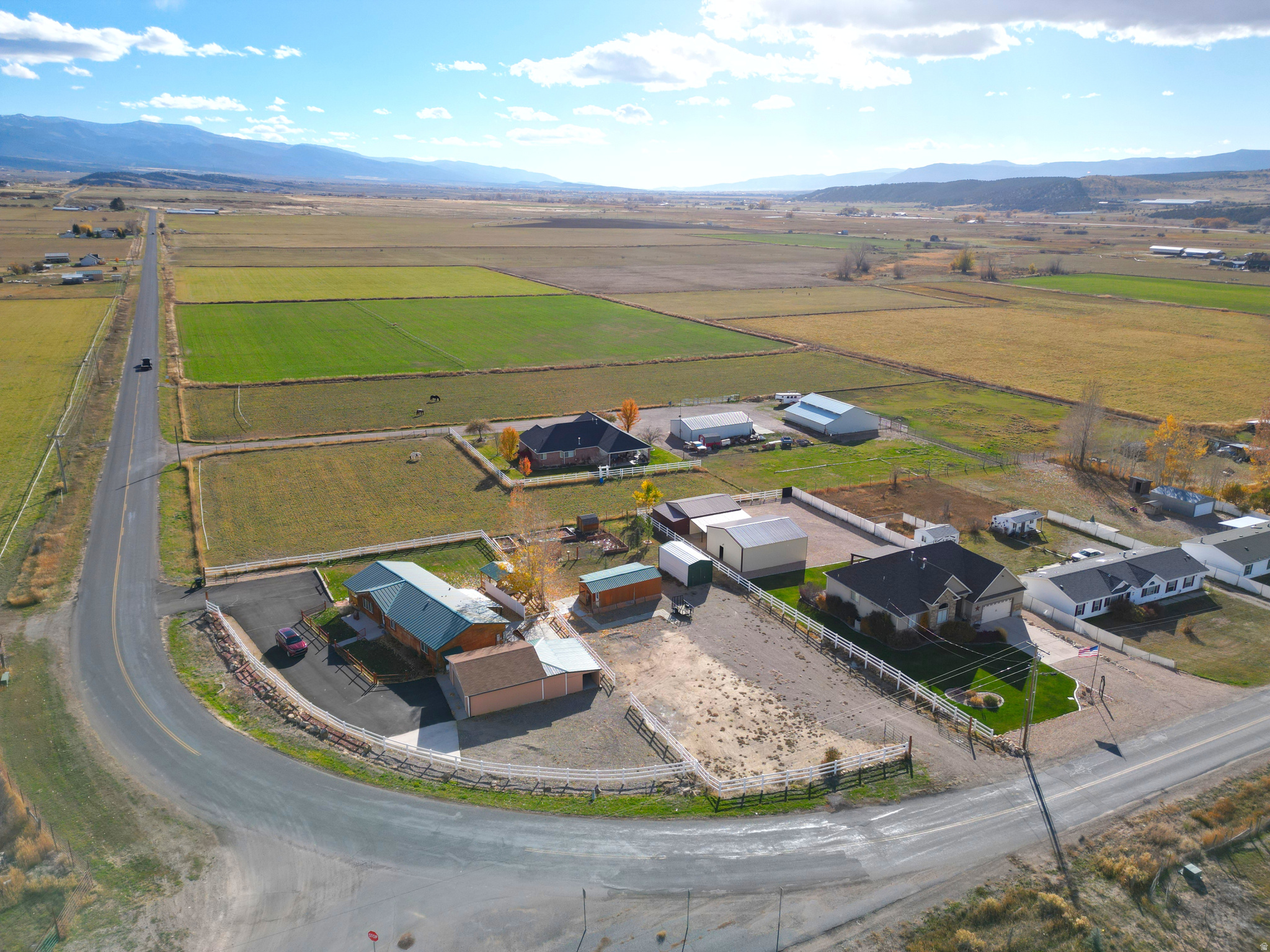 COUNTRY ROAD HAVEN - Land