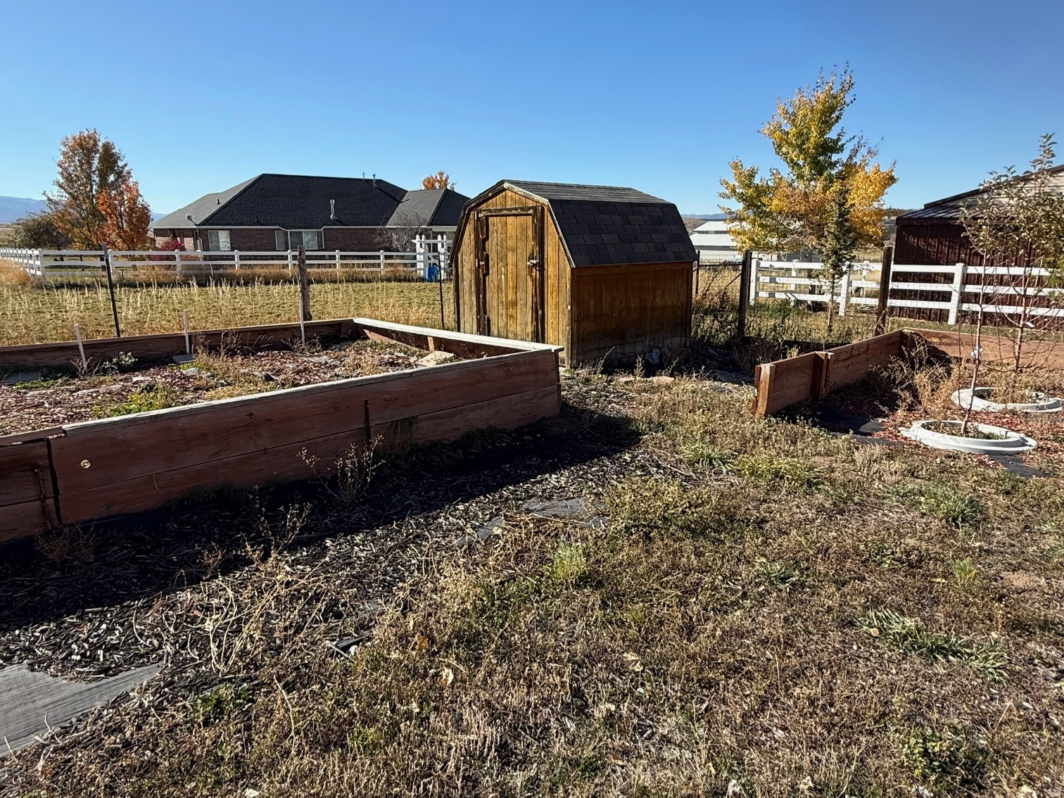 COUNTRY ROAD HAVEN - Land