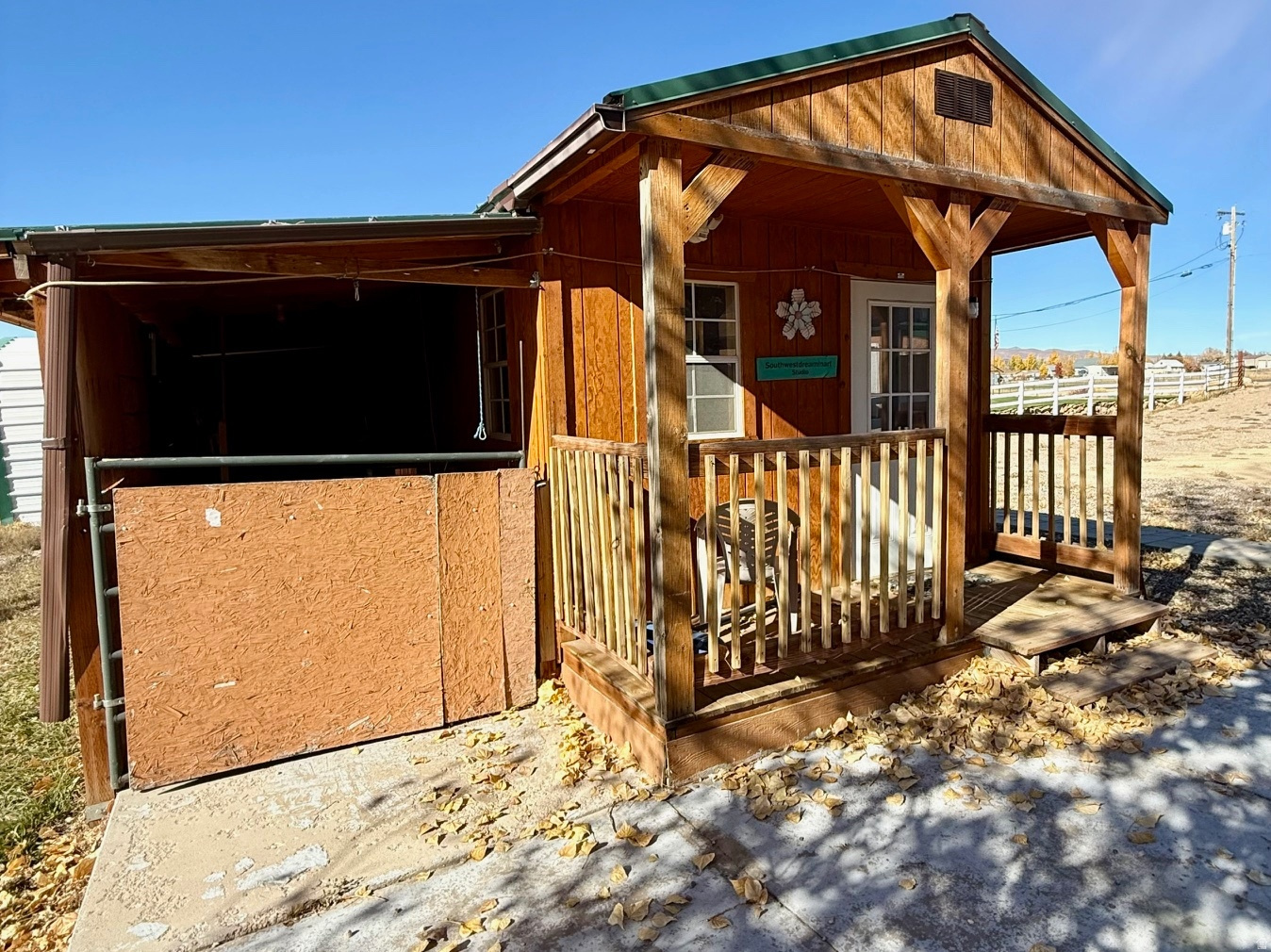 COUNTRY ROAD HAVEN - Land