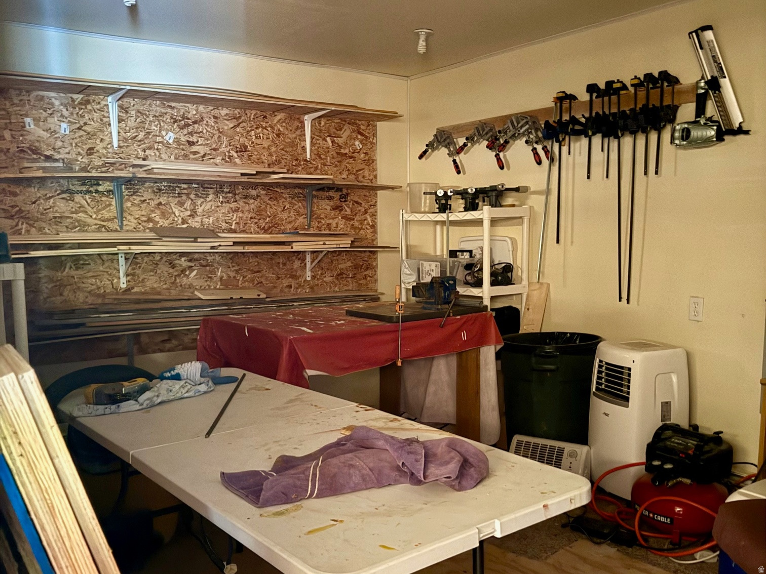 COUNTRY ROAD HAVEN - Land