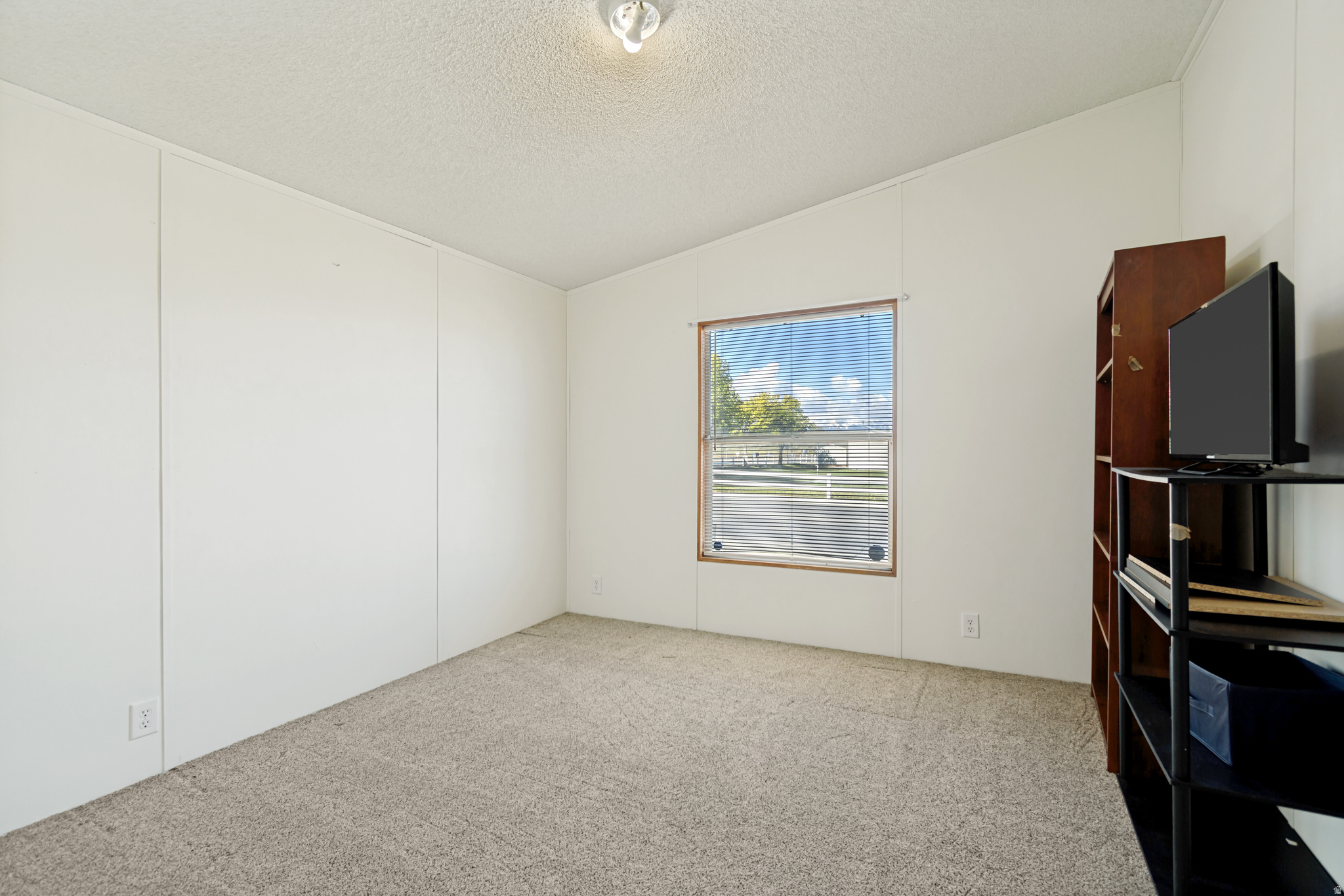 OVERPASS POINT - Residential