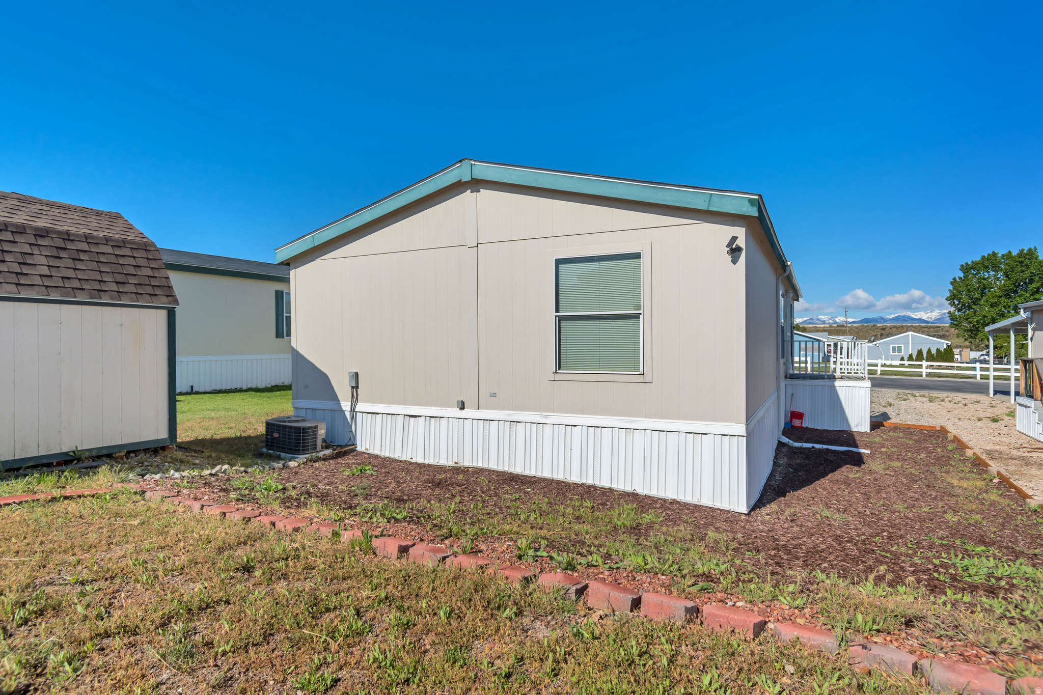 OVERPASS POINT - Residential