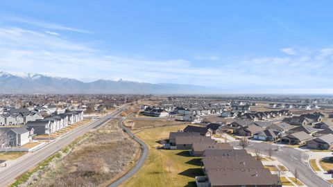 Tiny photo for 1912 W PARKVIEW DR, Syracuse, UT 84075 (MLS # 2135810)