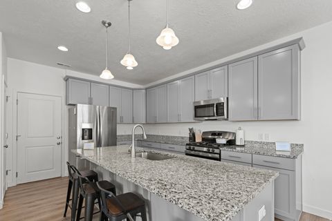 Tiny photo for 1912 W PARKVIEW DR, Syracuse, UT 84075 (MLS # 2135810)