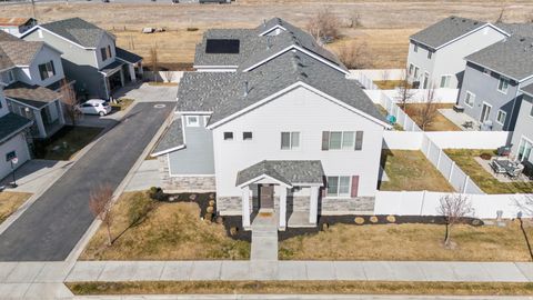 Tiny photo for 1912 W PARKVIEW DR, Syracuse, UT 84075 (MLS # 2135810)