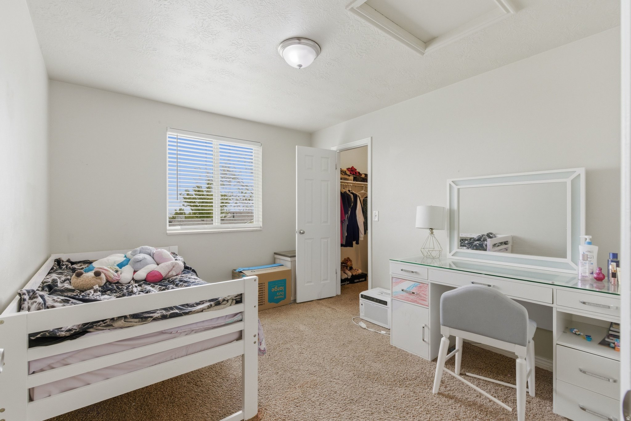 BROOKFIELD - Residential