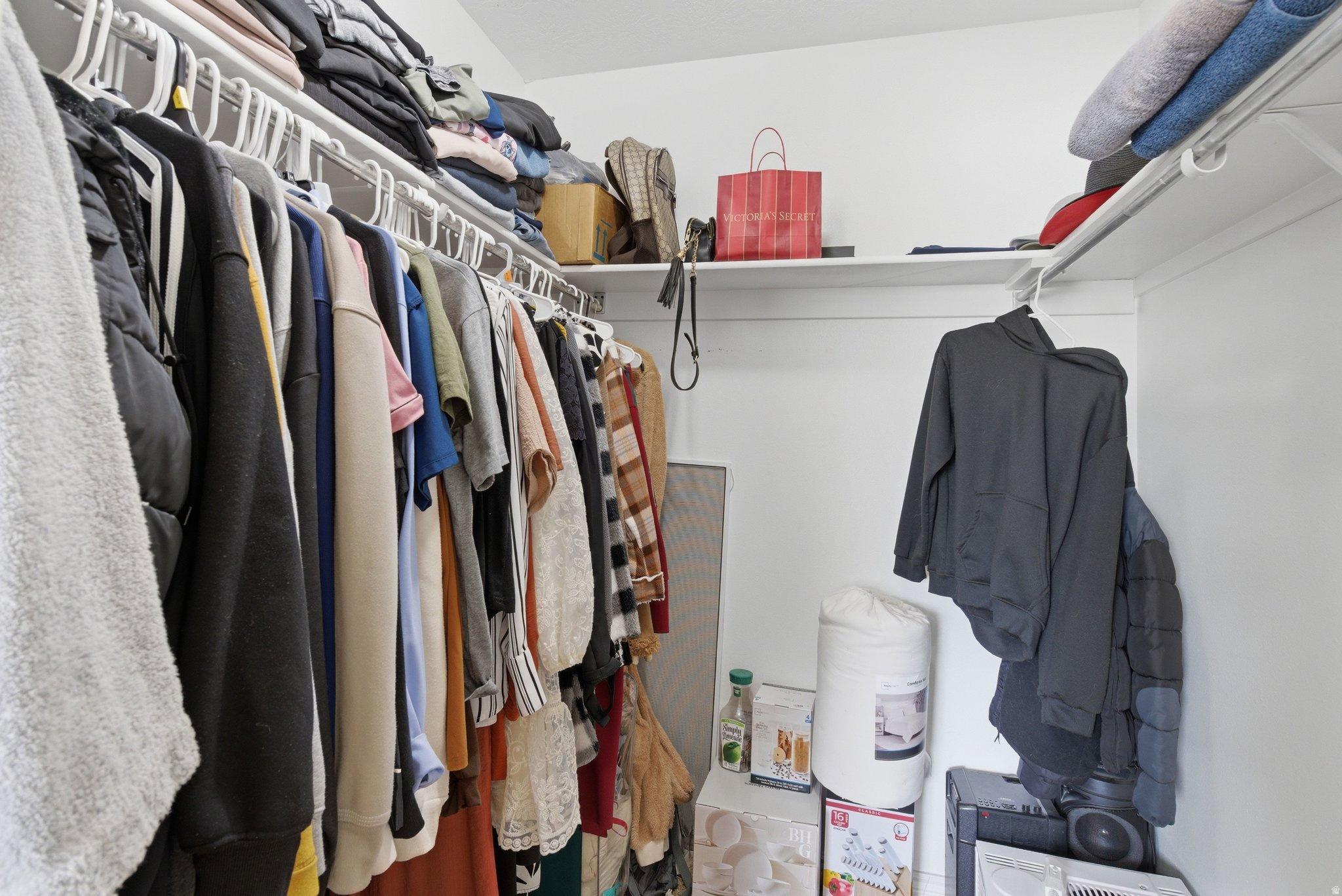 BROOKFIELD - Residential