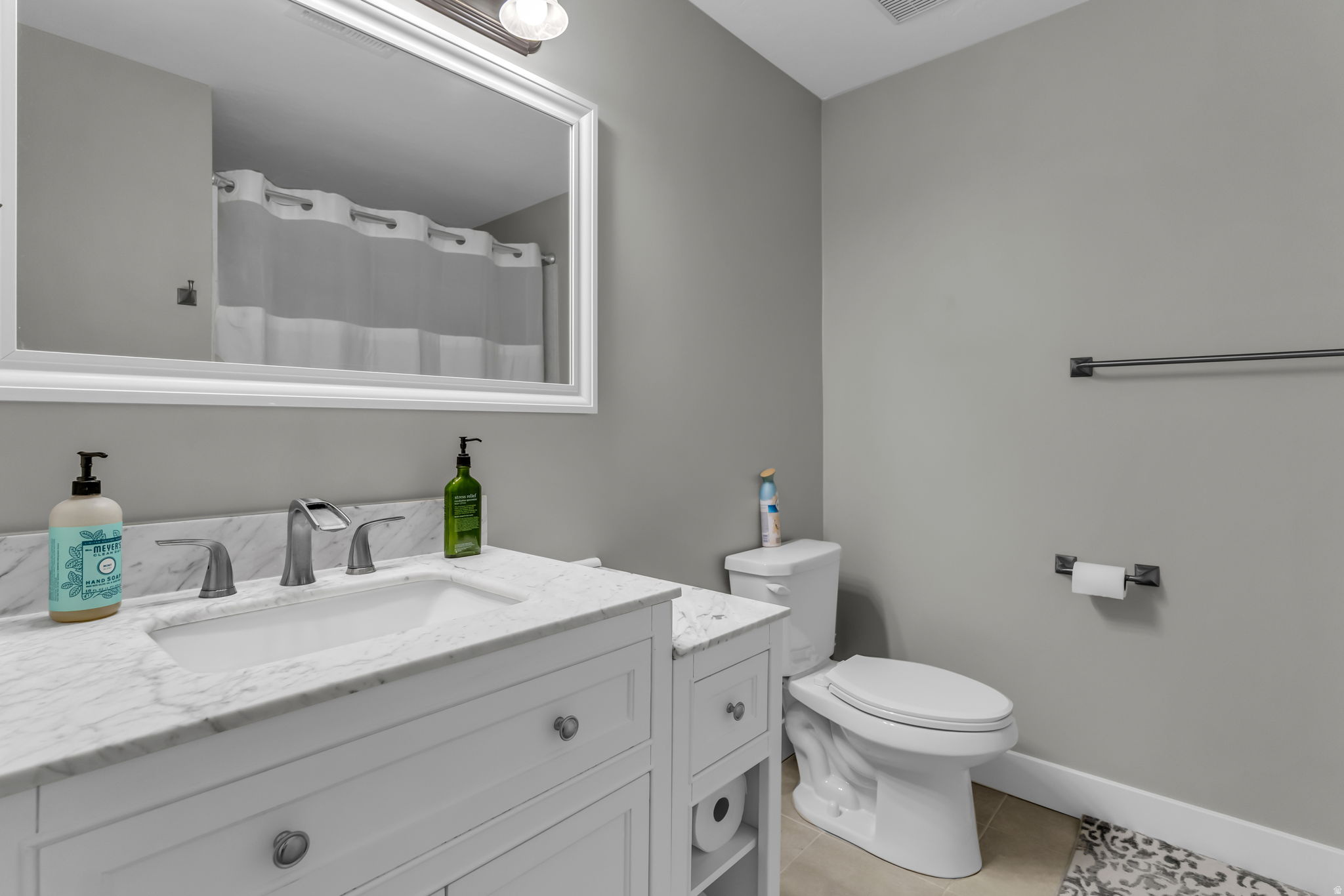 THE SUNBURST MEADOWS - Residential