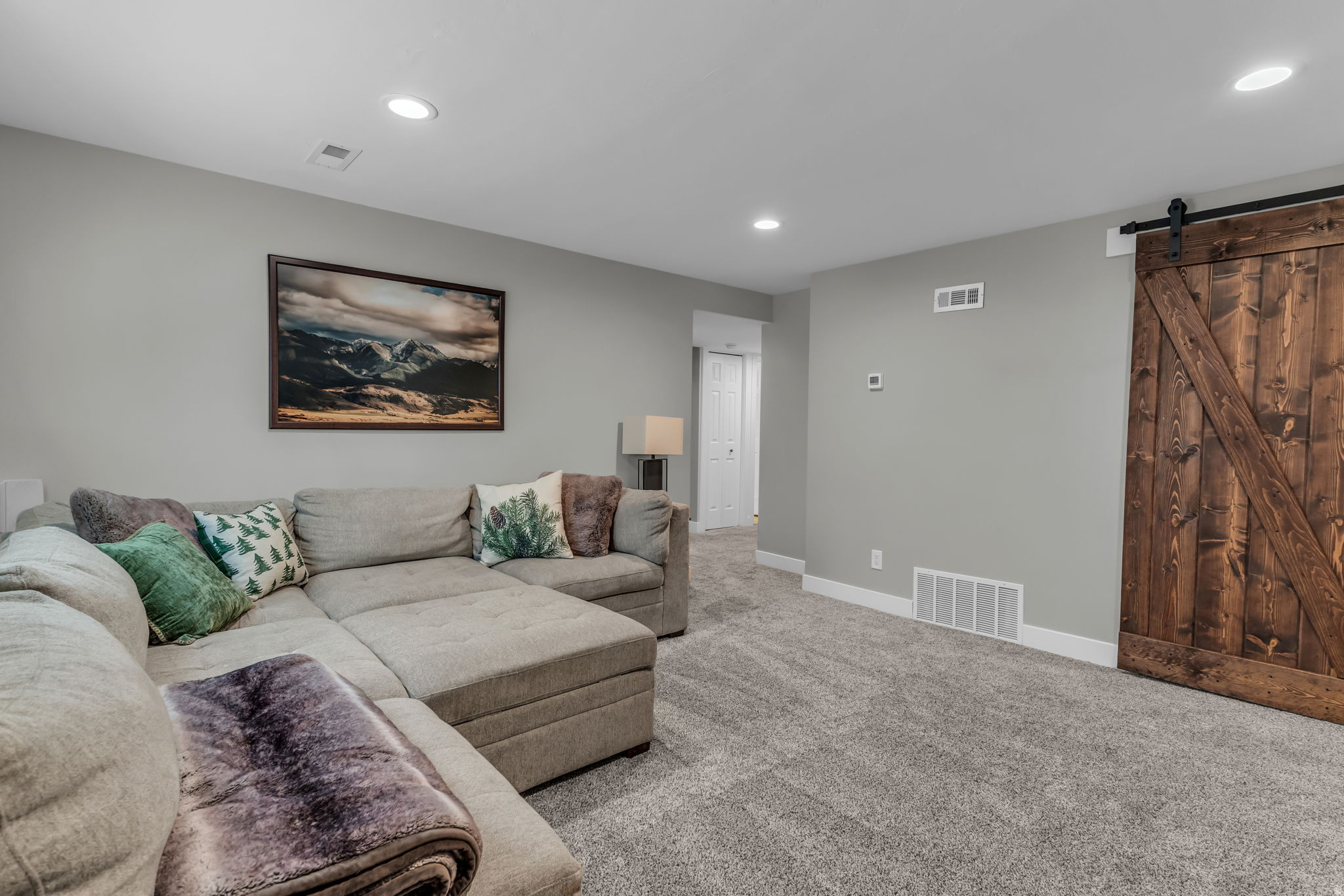 THE SUNBURST MEADOWS - Residential