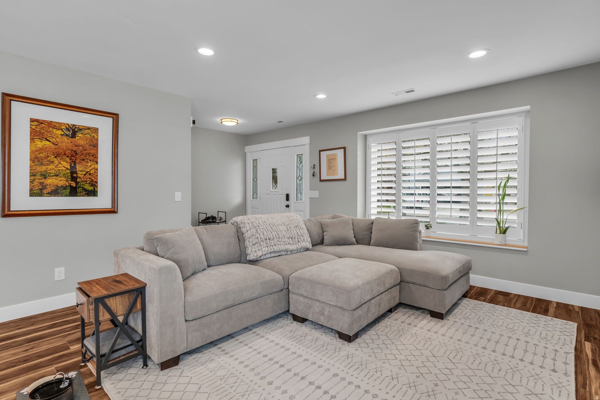 THE SUNBURST MEADOWS - Residential