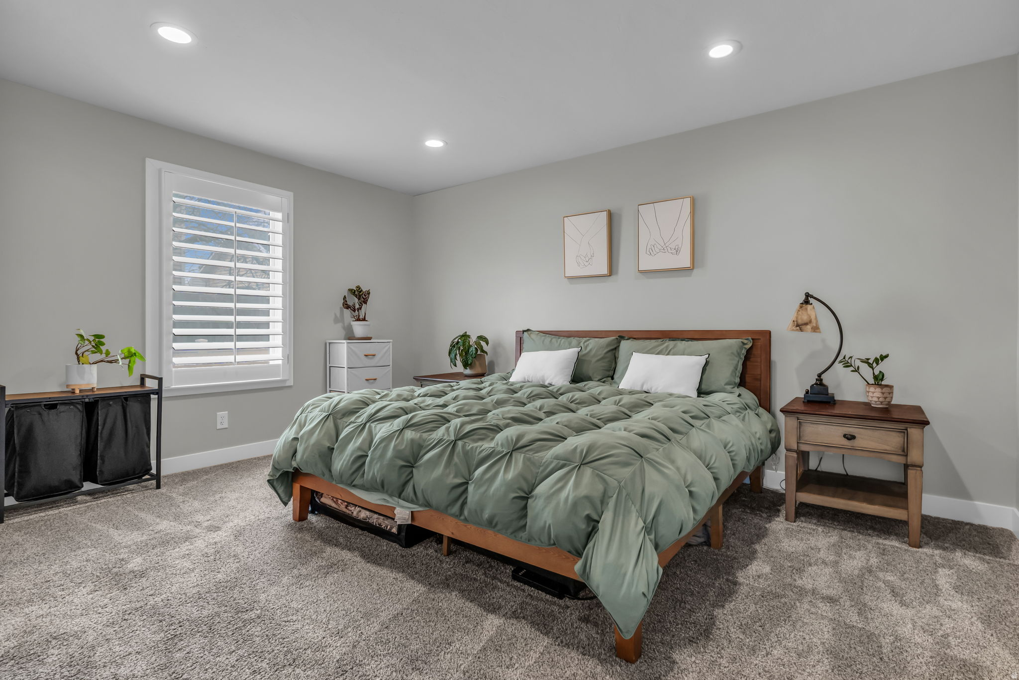 THE SUNBURST MEADOWS - Residential