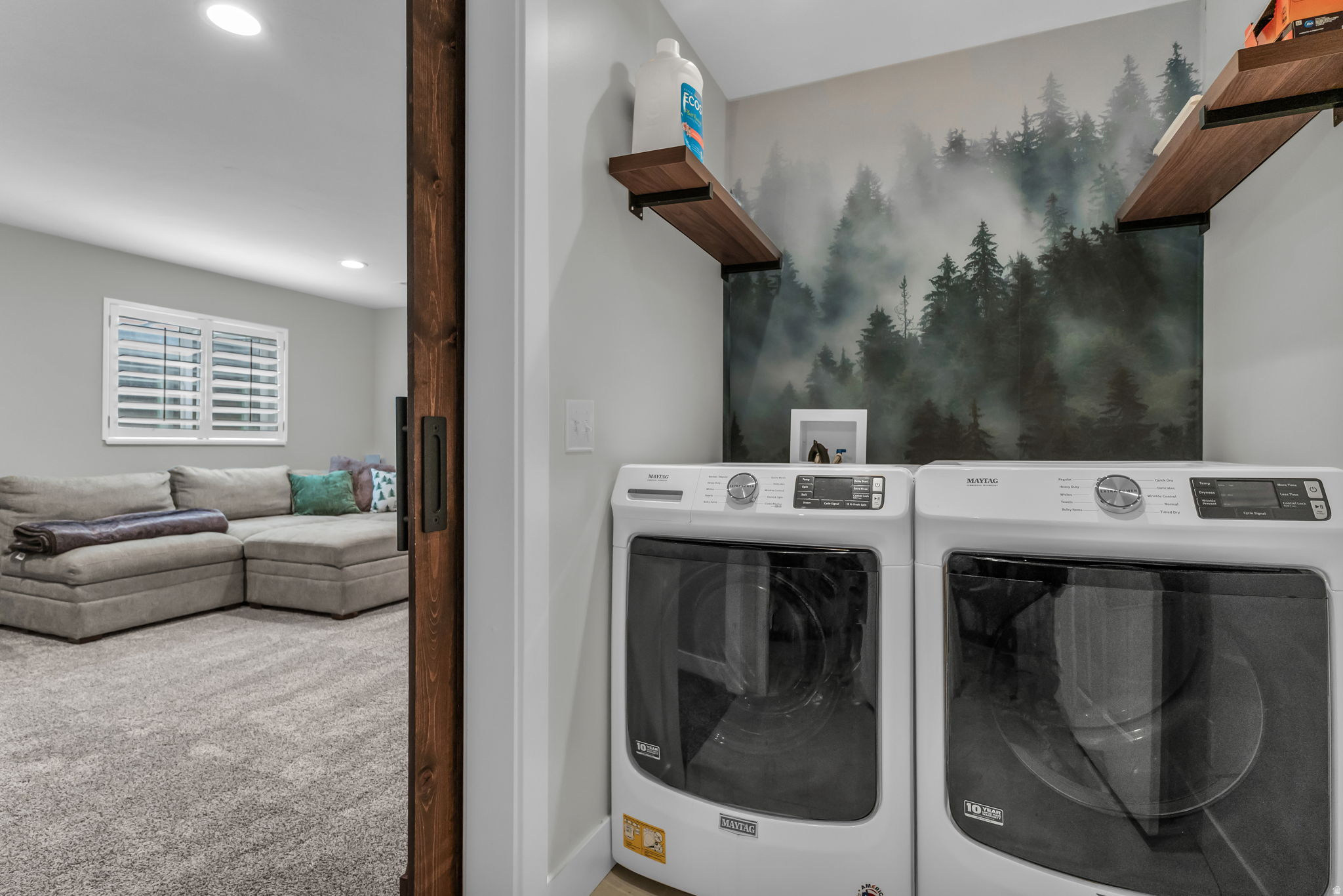 THE SUNBURST MEADOWS - Residential