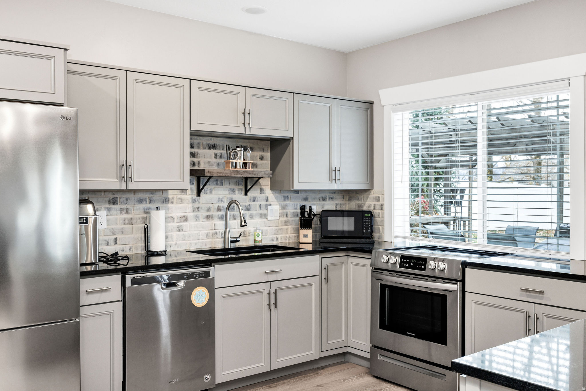 PROVIDENCE HOLLOW SUBD - Residential