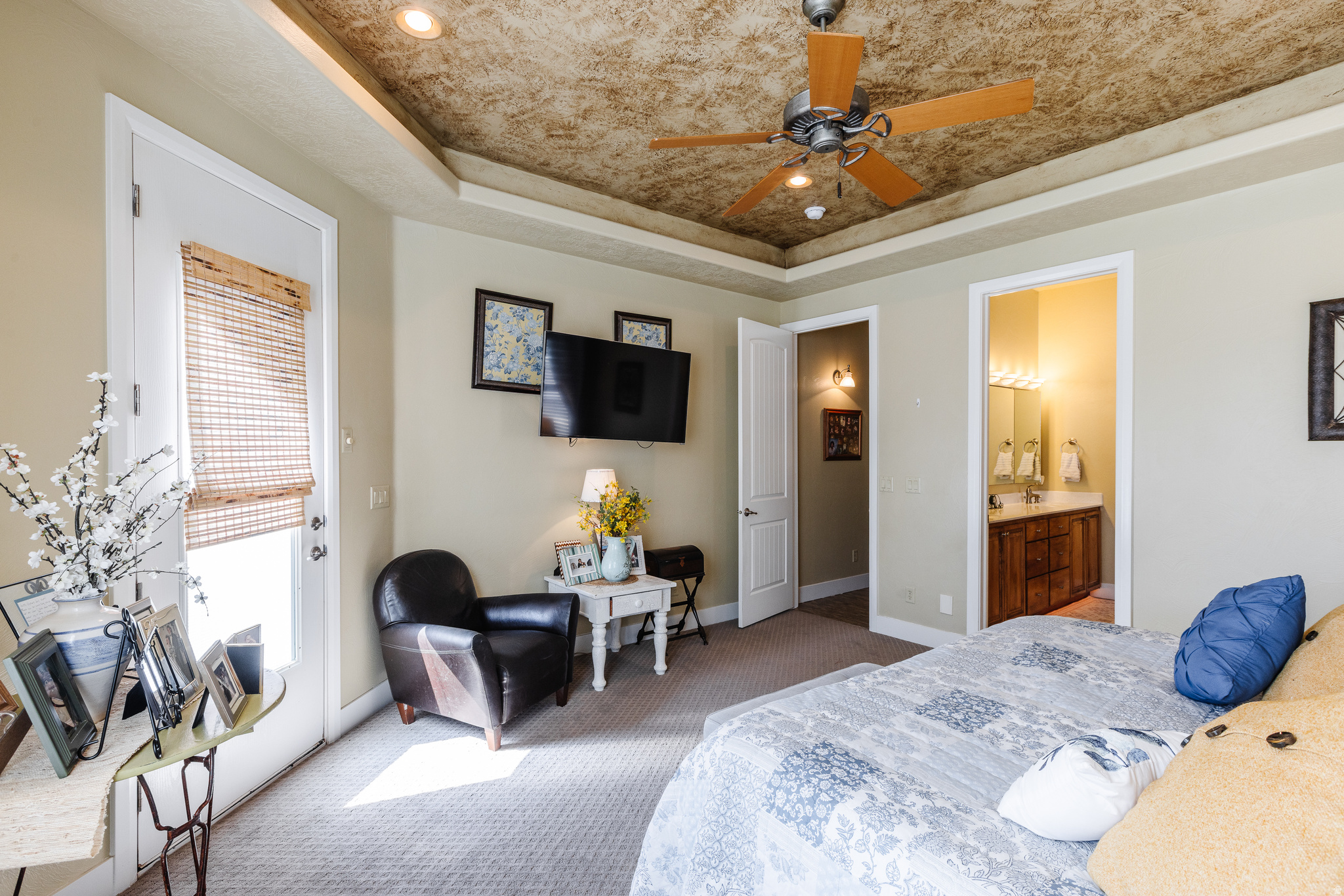 DIAMOND VALLEY ACRES - Residential