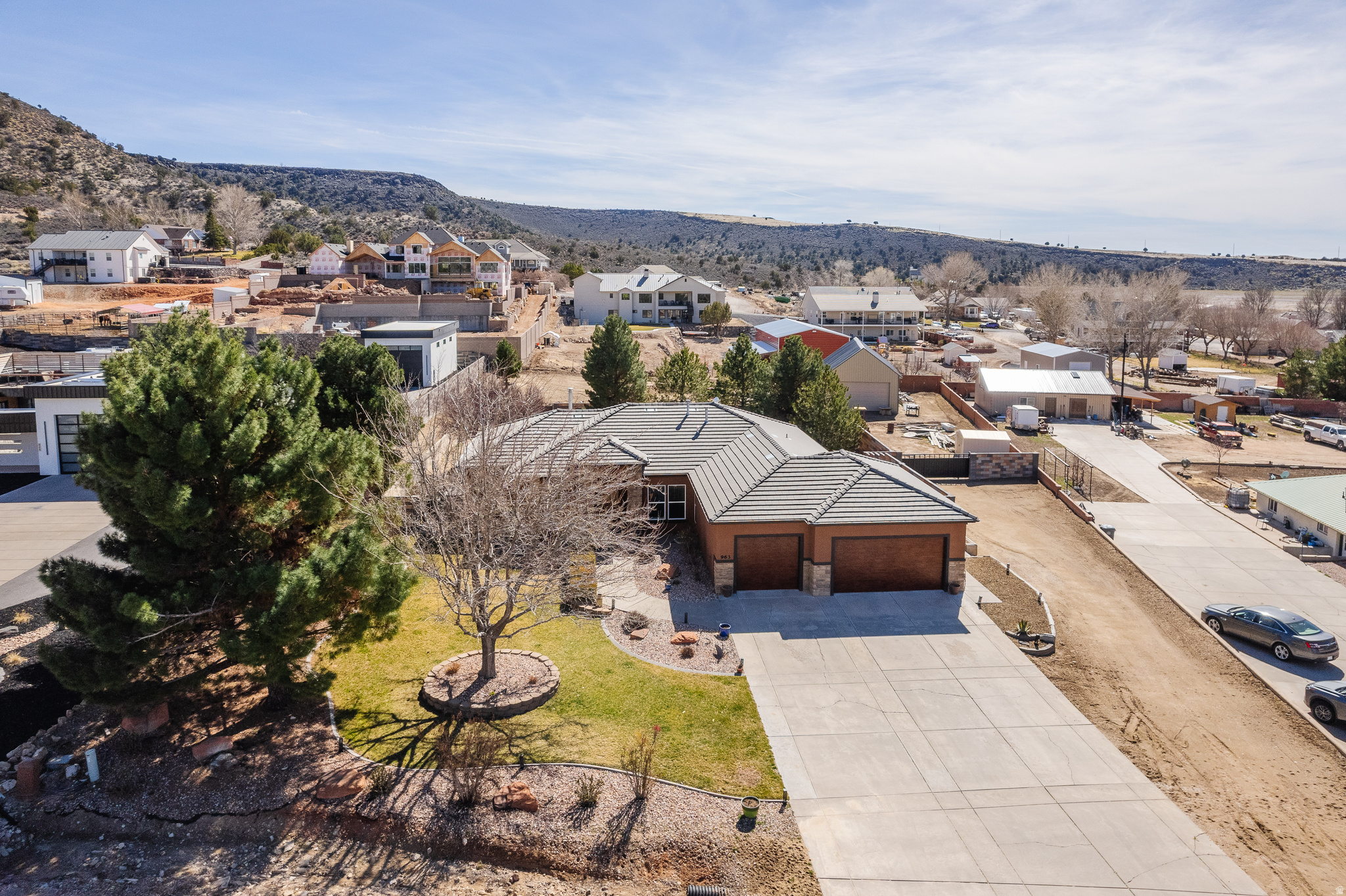 DIAMOND VALLEY ACRES - Residential