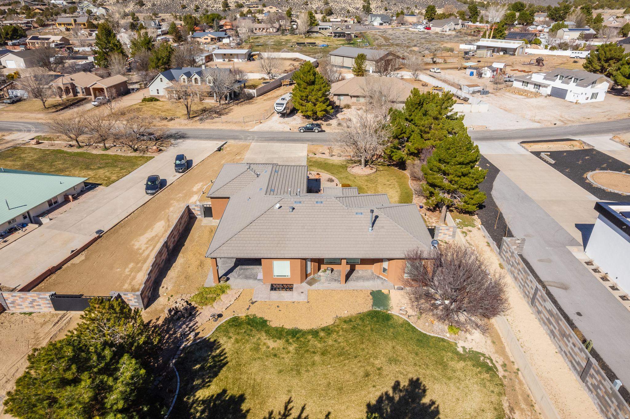 DIAMOND VALLEY ACRES - Residential