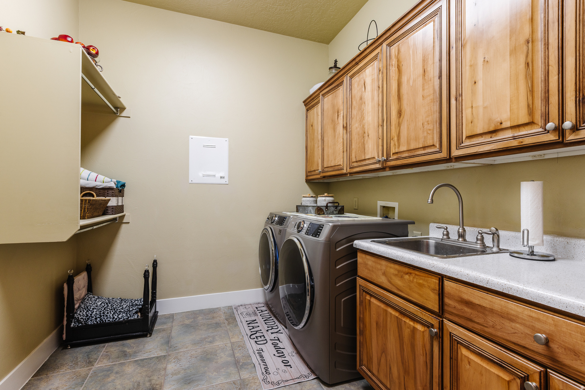 DIAMOND VALLEY ACRES - Residential