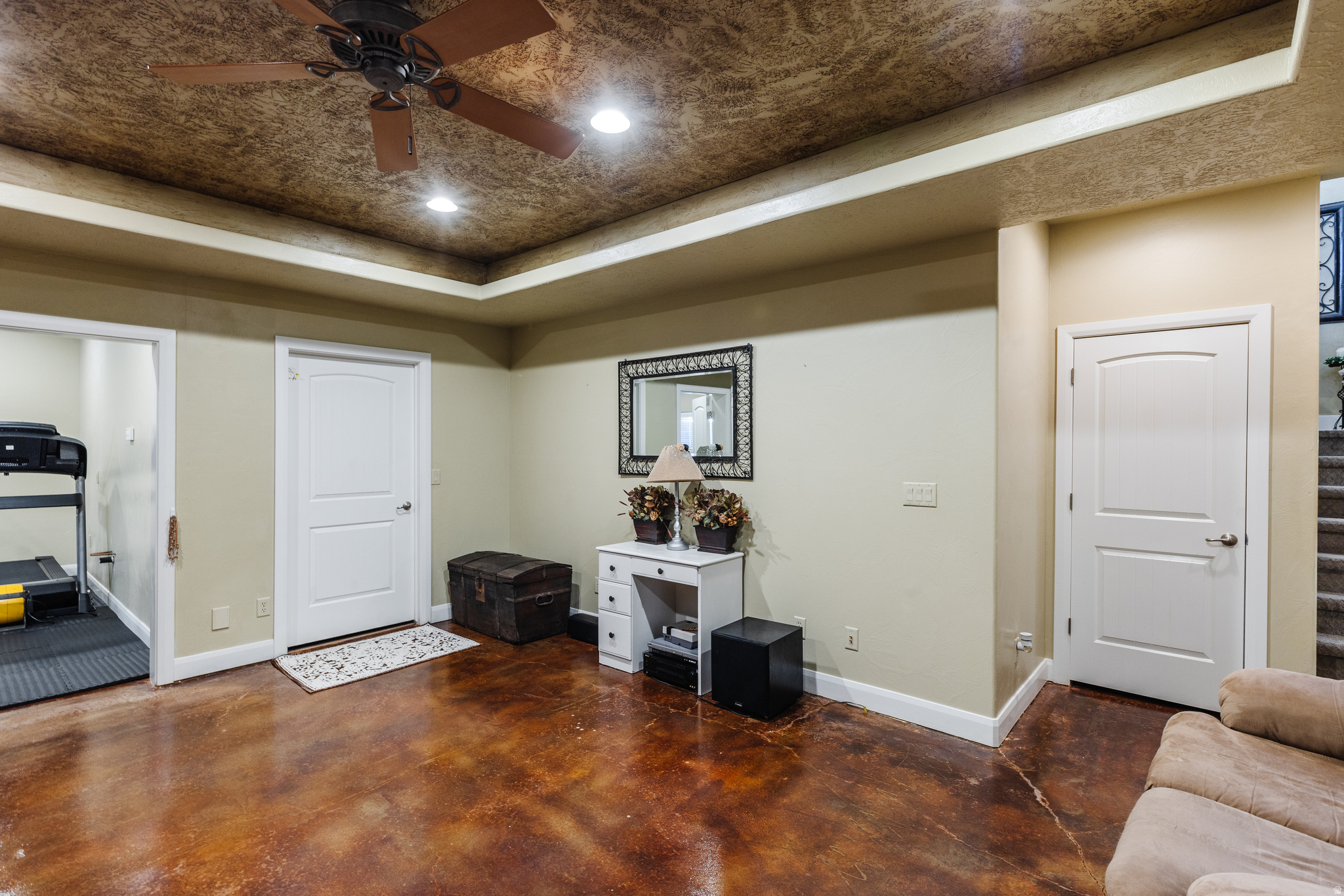 DIAMOND VALLEY ACRES - Residential