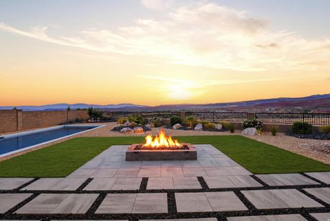 Tiny photo for 81 N HIGHLAND PKWY #108, Washington, UT 84780 (MLS # 2158334)