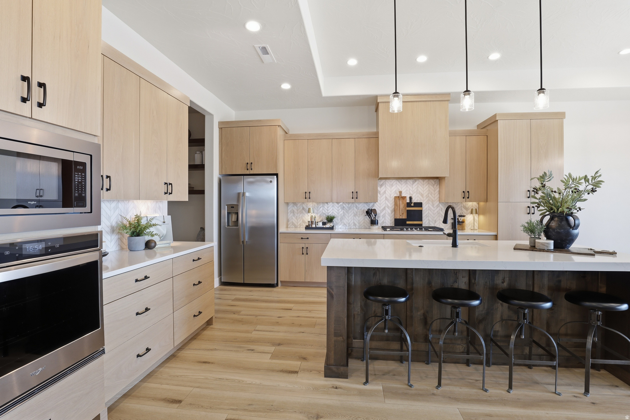 VIEWS IN CORAL CANYON - Residential