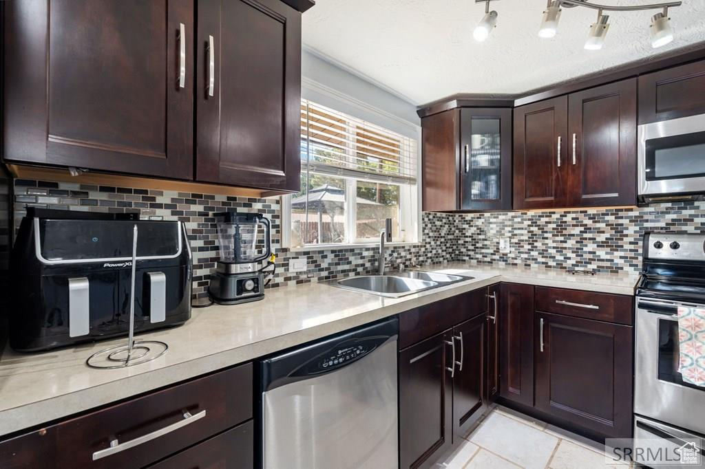 BEL AIRE SUBDIVISION-BON - Residential