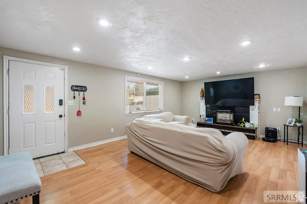 BEL AIRE SUBDIVISION-BON - Residential