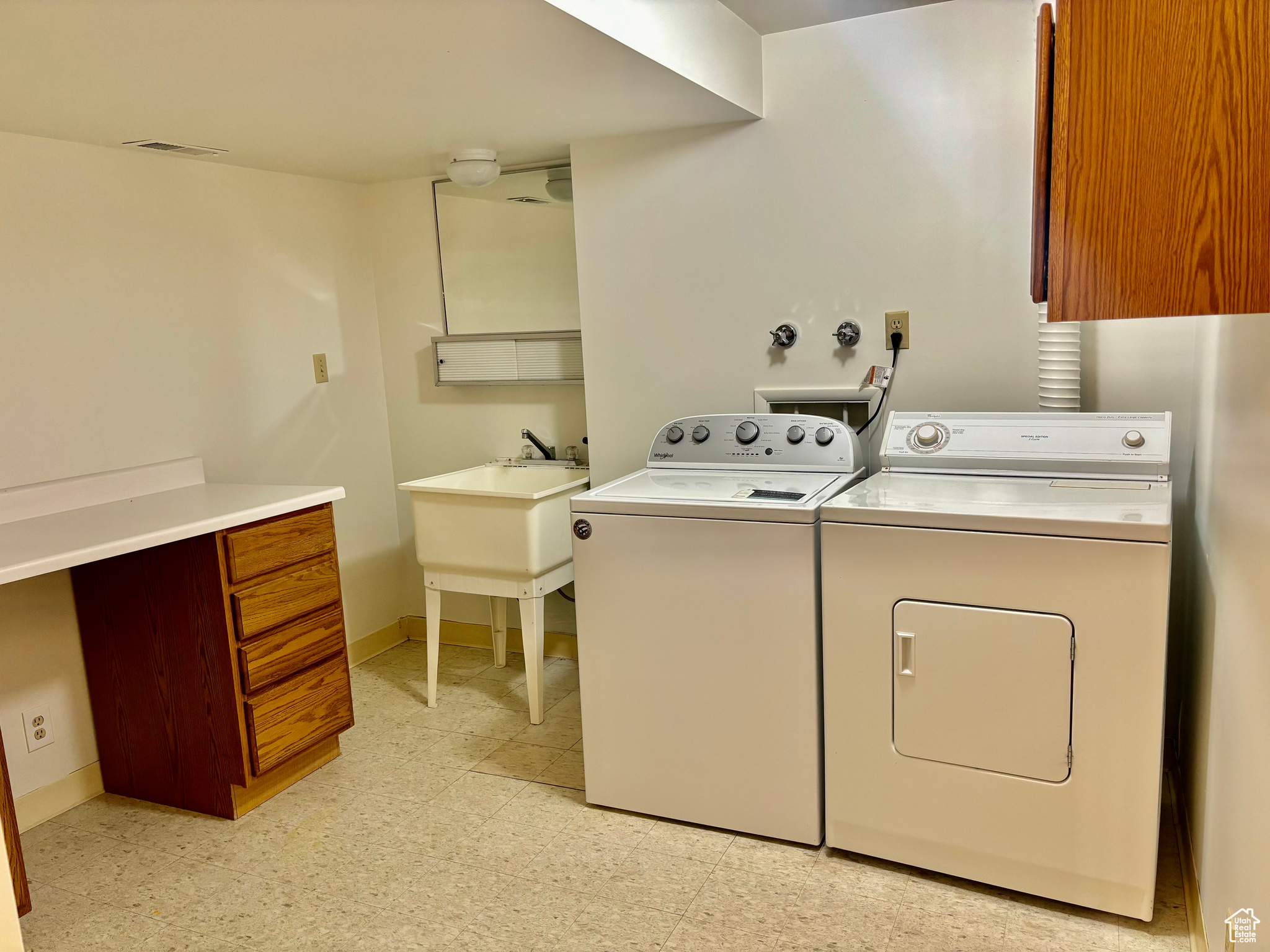 THREE FOUNTAINS - Residential
