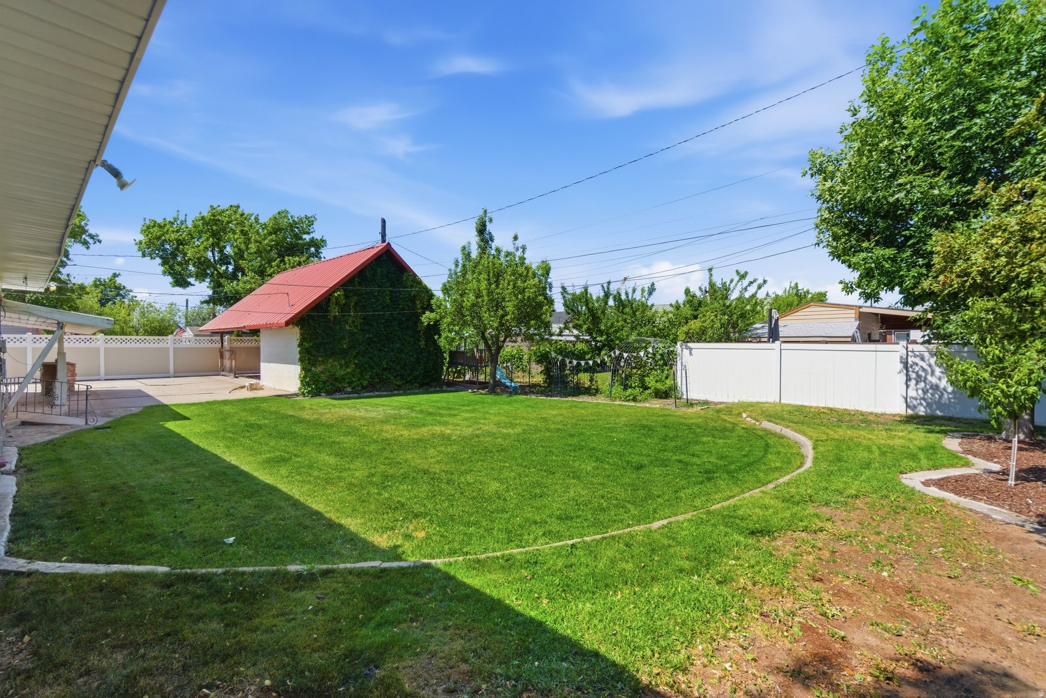 RIVERSIDE - Residential