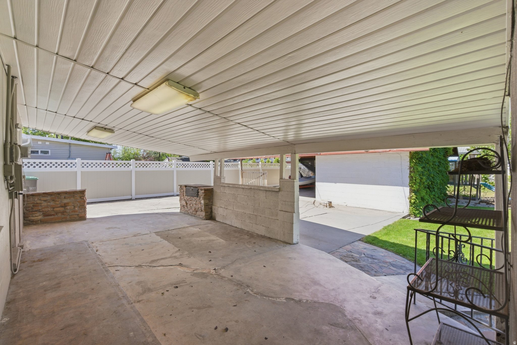 RIVERSIDE - Residential