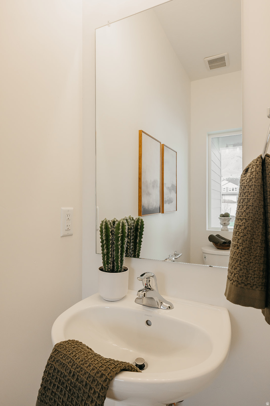 EAGLE HEIGHTS - Residential