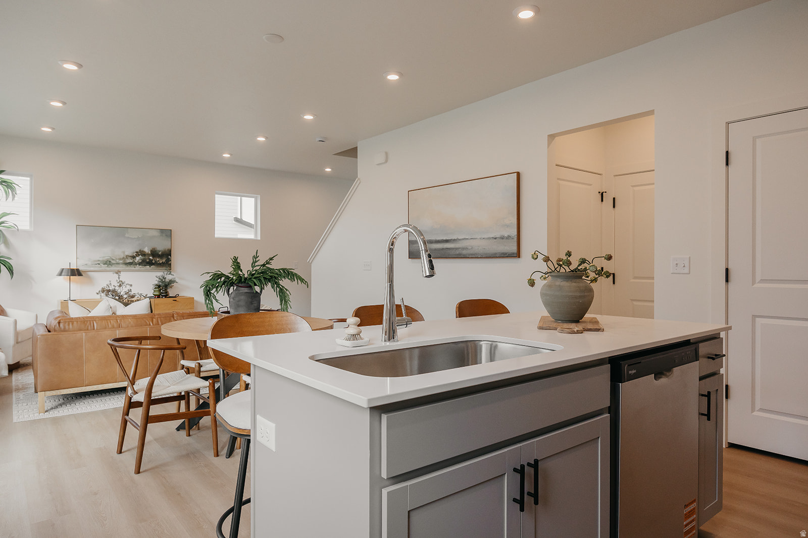 EAGLE HEIGHTS - Residential