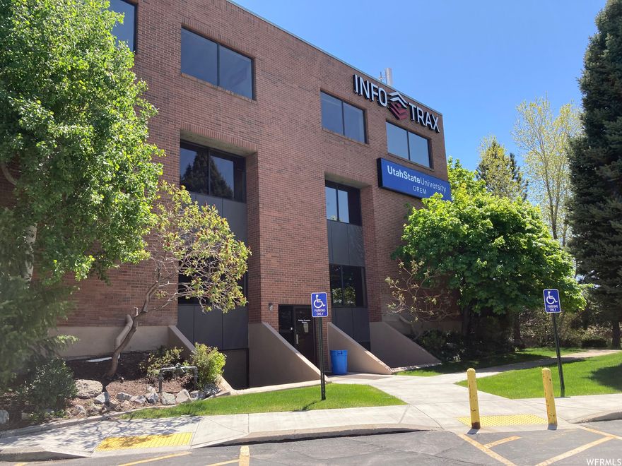 Newly remodeled office spaces, centrally located in Orem between UVU and BYU.  Excellent parking with a UTA stop right next to the building.  Each space includes access to the fitness center in neighboring Central Park East Building which includes and an outdoor basketball/pickleball court.  Owner/Agent