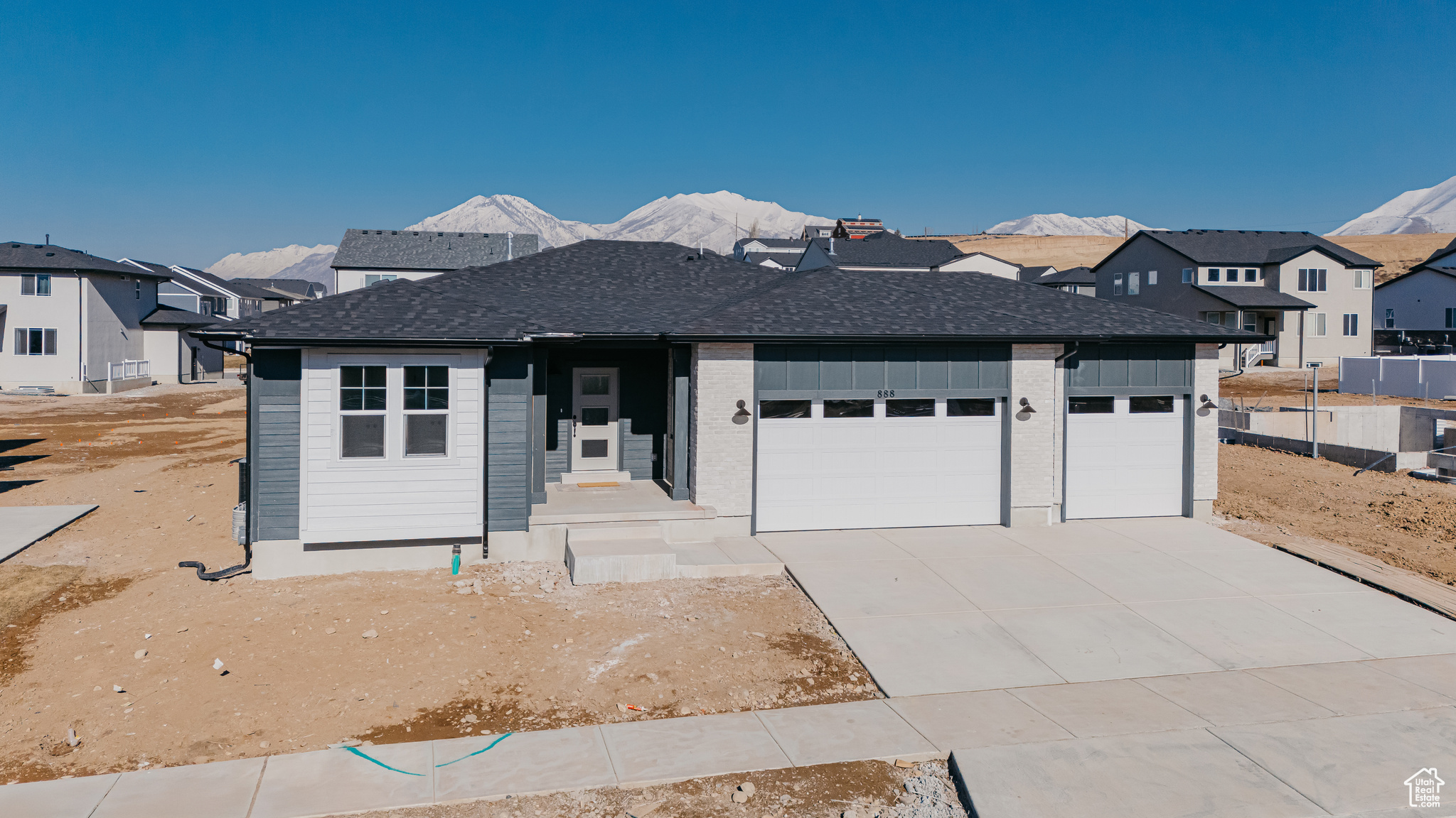 Enjoy the perfect blend of charm and modern elegance in this beautifully upgraded rambler. Move into a brand-new home without the hassle of waiting! Located in a vibrant, growing neighborhood, you'll love the breathtaking mountain views, nearby biking paths, and endless outdoor activities.