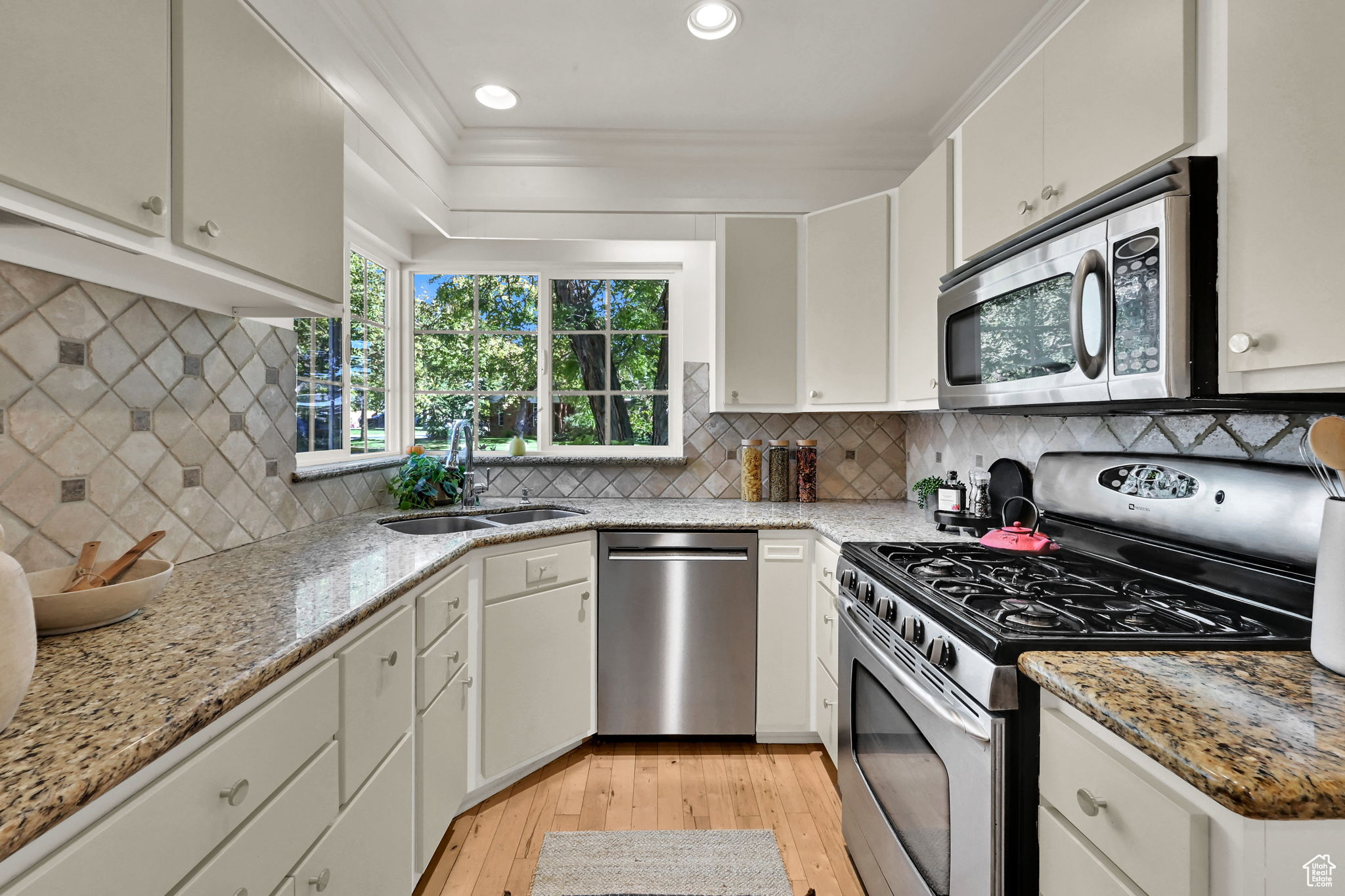 HARVARD/YALE - Residential