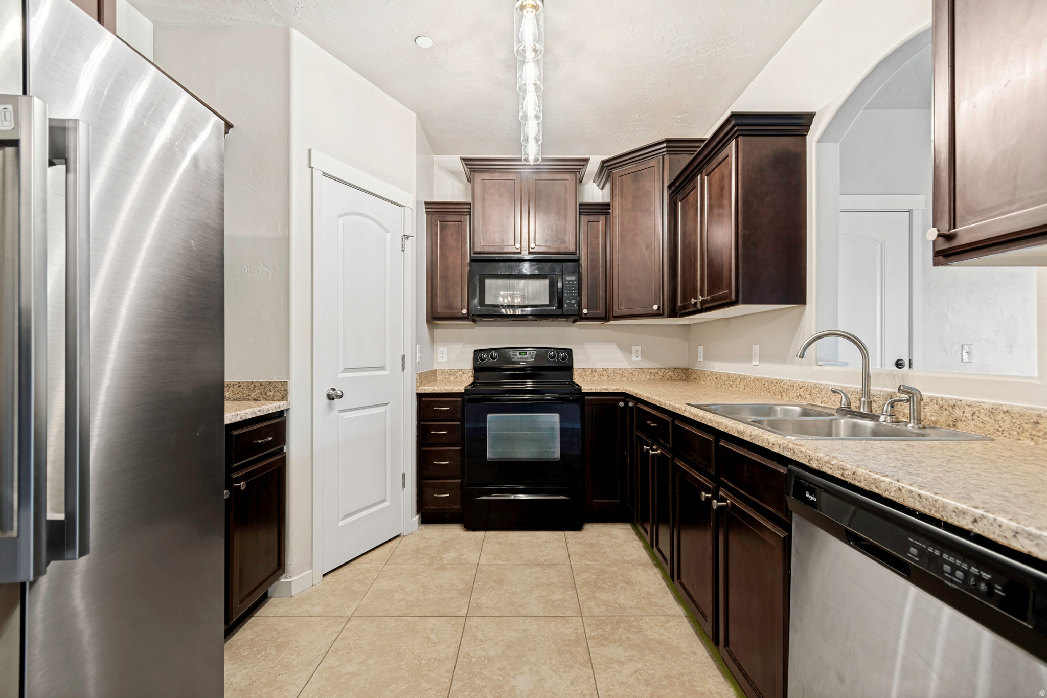 JORDAN RIDGE CONDOMINIUMS - Residential