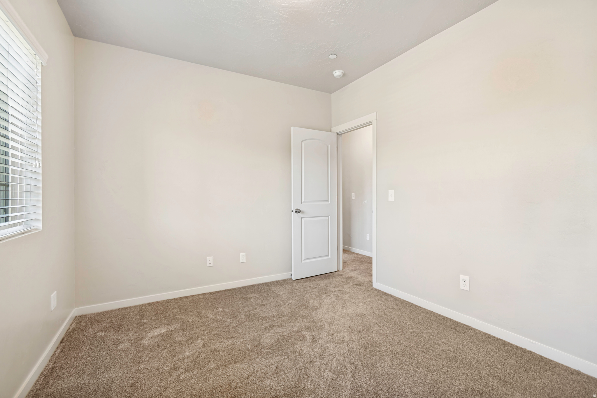 JORDAN RIDGE CONDOMINIUMS - Residential