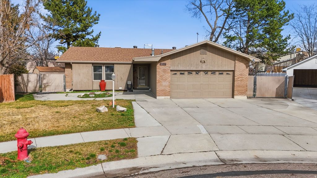 Photo of 4317 S 390 E, Salt Lake City, UT 84107 (MLS # 2141192)