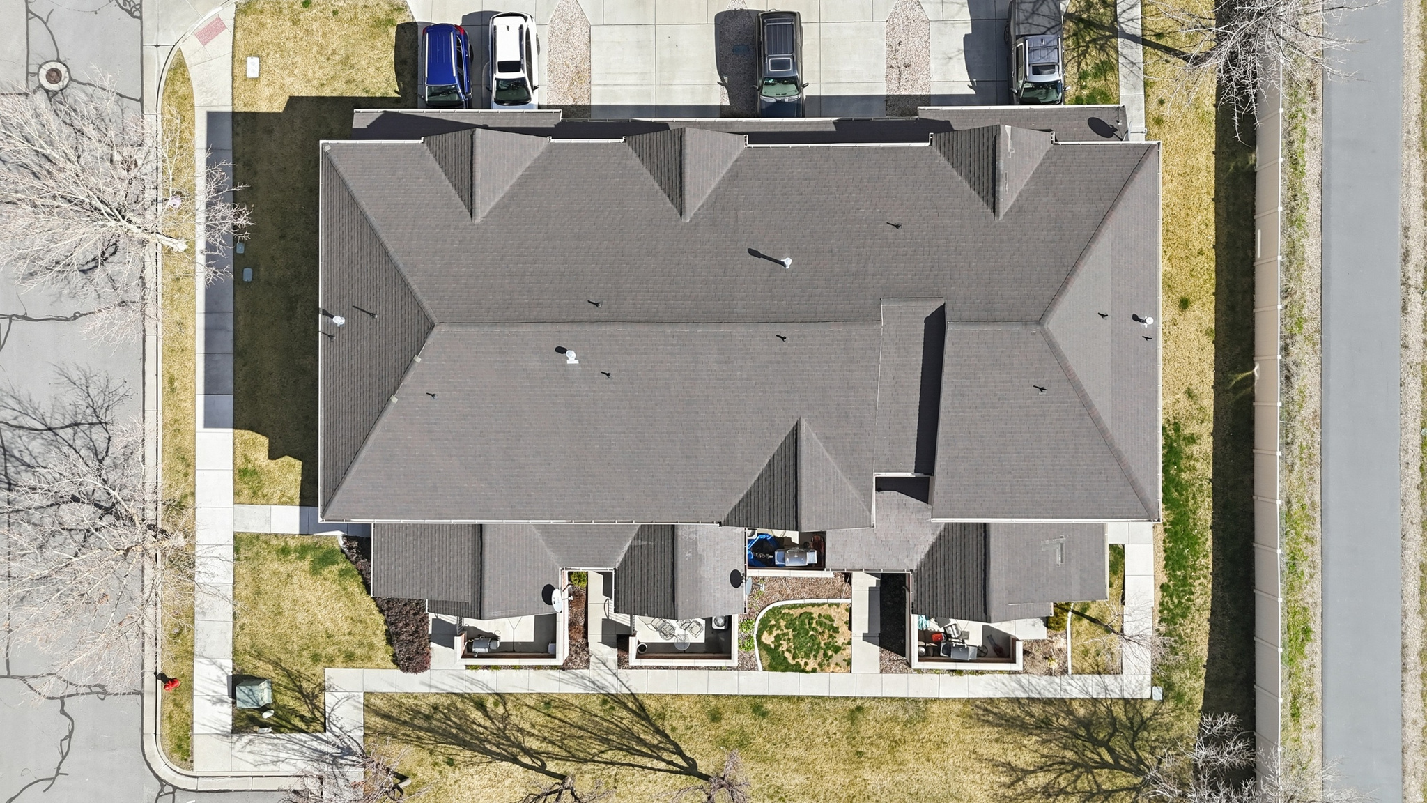 YALECREST TOWNS - Residential