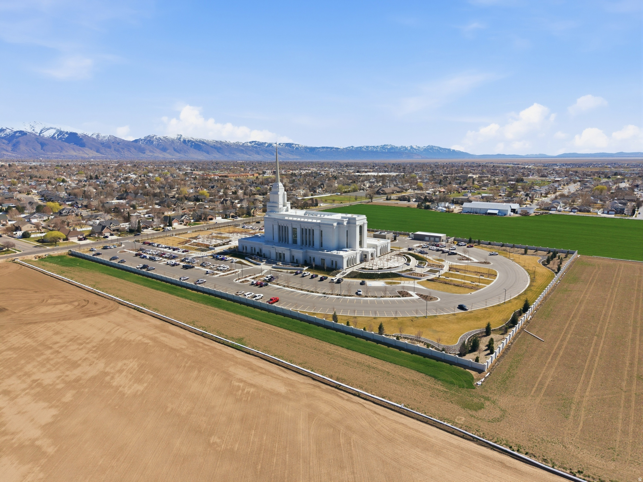 YALECREST TOWNS - Residential