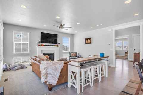 Tiny photo for 6324 N LITTLE MOUNTAIN WAY, Eagle Mountain, UT 84005 (MLS # 2148877)