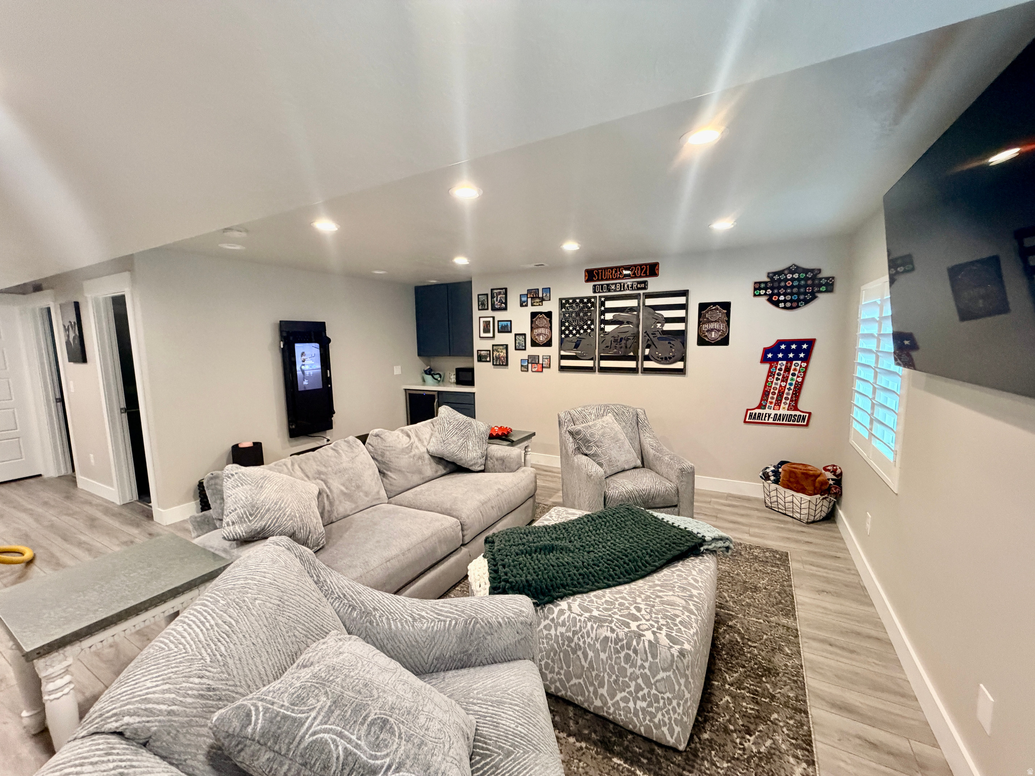 OVERLAND EST 134 - Residential