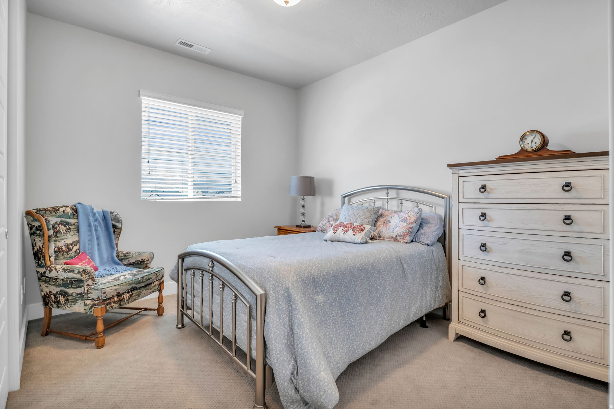 OVERLAND EST 134 - Residential