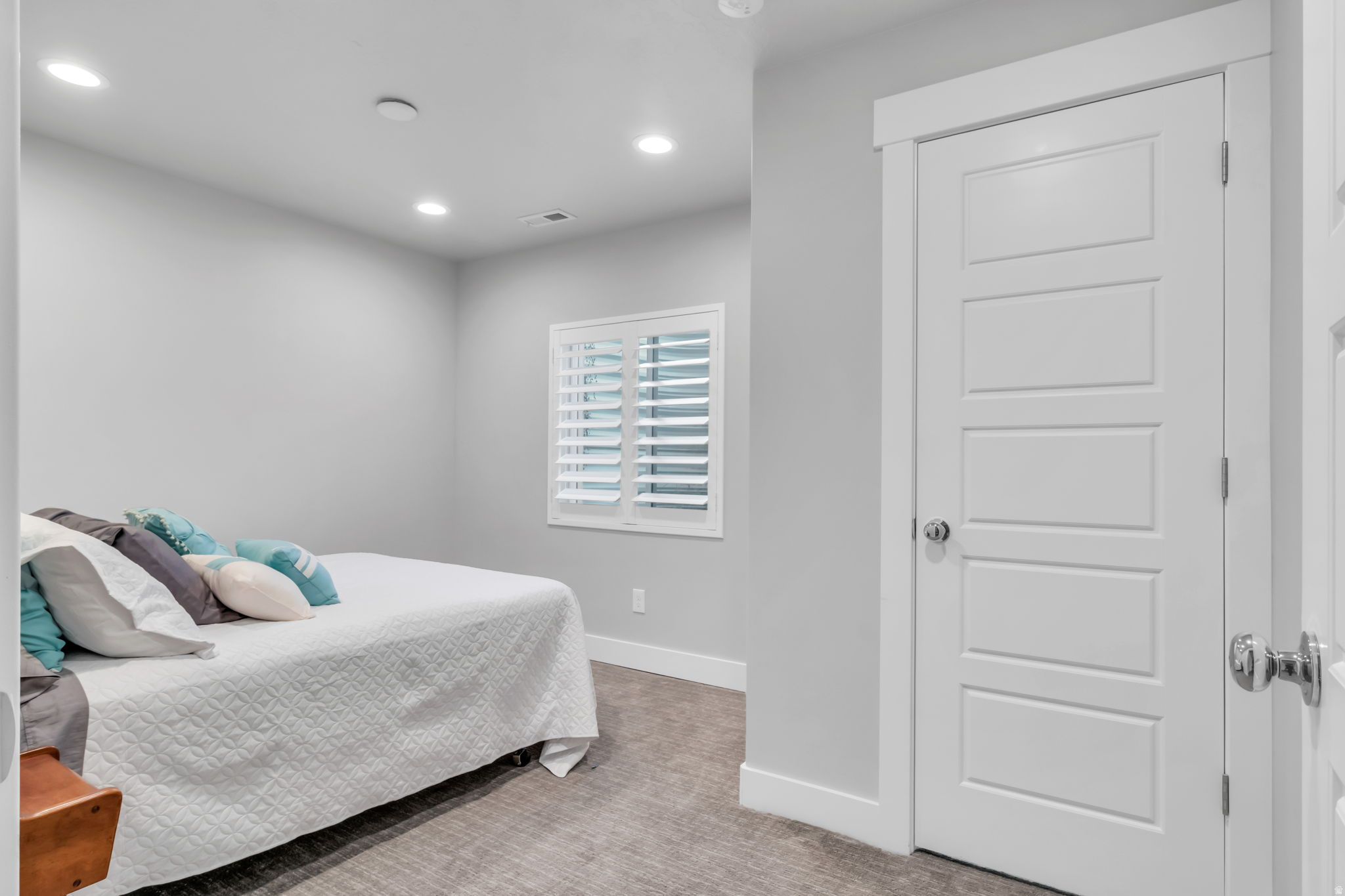 OVERLAND EST 134 - Residential