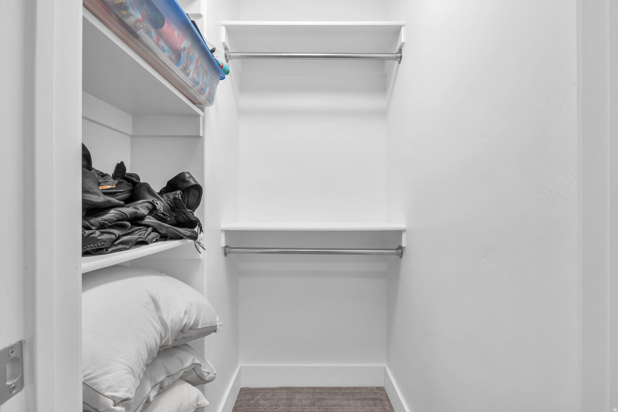 OVERLAND EST 134 - Residential