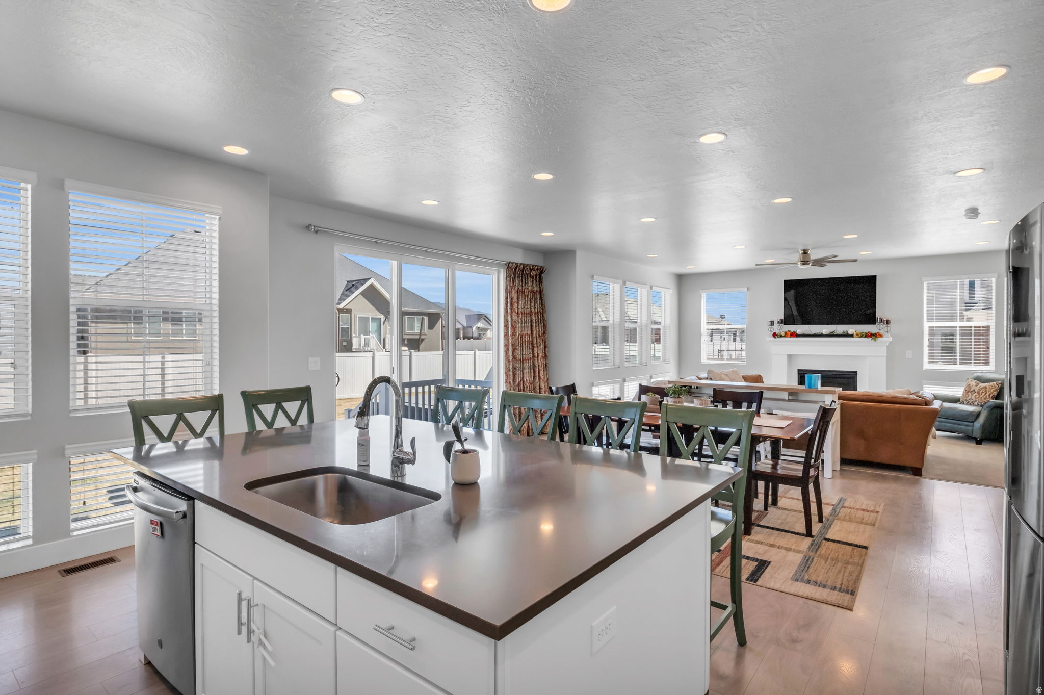 OVERLAND EST 134 - Residential