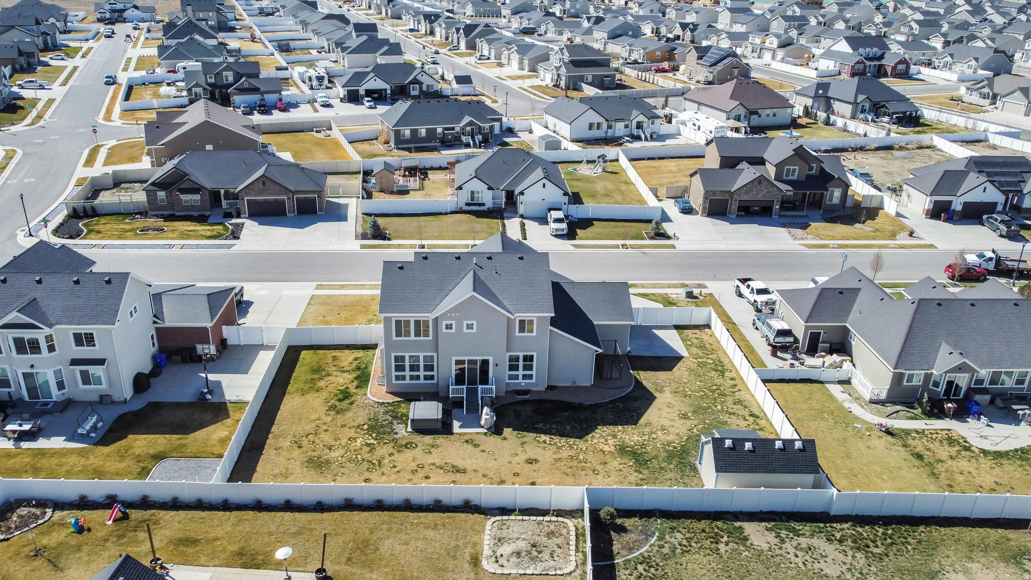 OVERLAND EST 134 - Residential